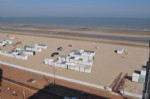 Zeer verzorgde en deels vernieuwde studio, gelegen op de 7de verdieping aan het rustige stuk van de zeedijk met breed en zongericht zijdelings zeezicht. Dit ideaal 2de verblijf biedt u een mooie woonkamer met panoramisch zeezicht, ingerichte keuken, inkomhall met afzonderlijk toilet, badkamer met ligbad/douche, dubbele beglazing, fietsenberging, ... Een pand met goede verhuurmogelijkheden in een betaalbare zeedijk-prijsklasse! (13/058)